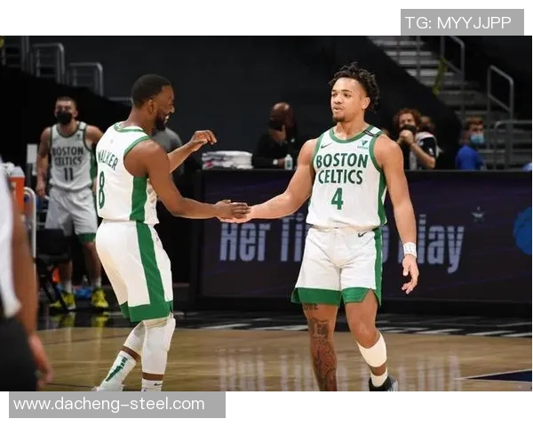 正播骑士与绿军激战正酣谁能在季后赛中笑到最后